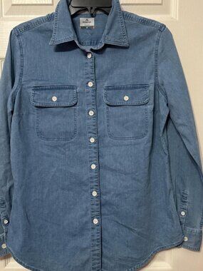 Ridgecut Women’s light wash denim button up shirt